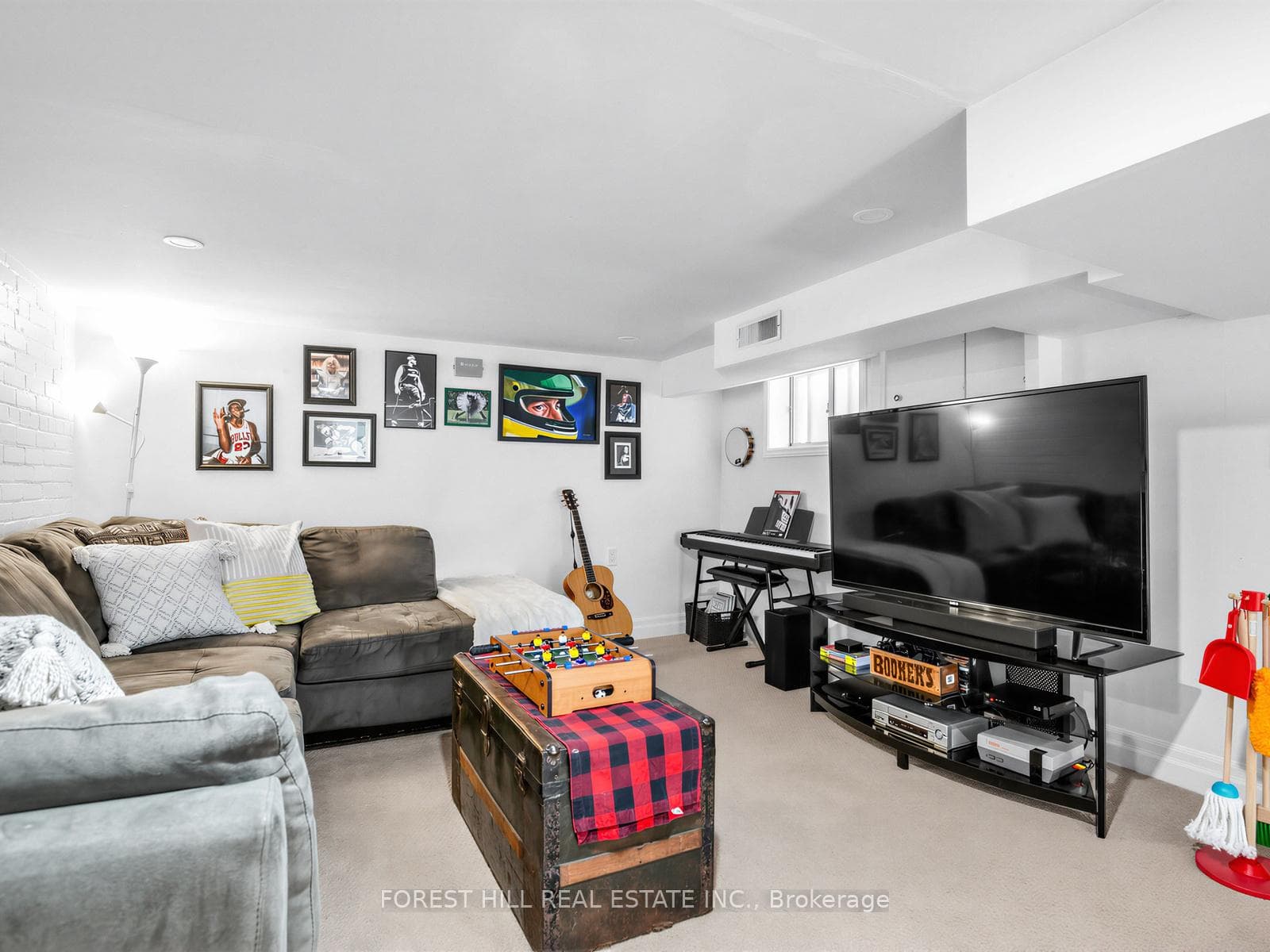 715 Sammon Avenue photo 26