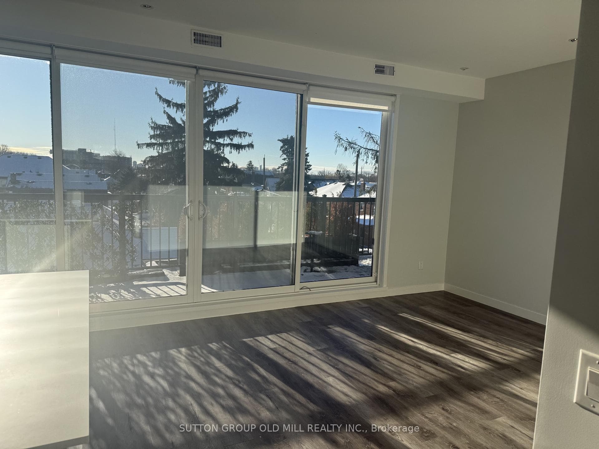 20 Avon Drive photo 3