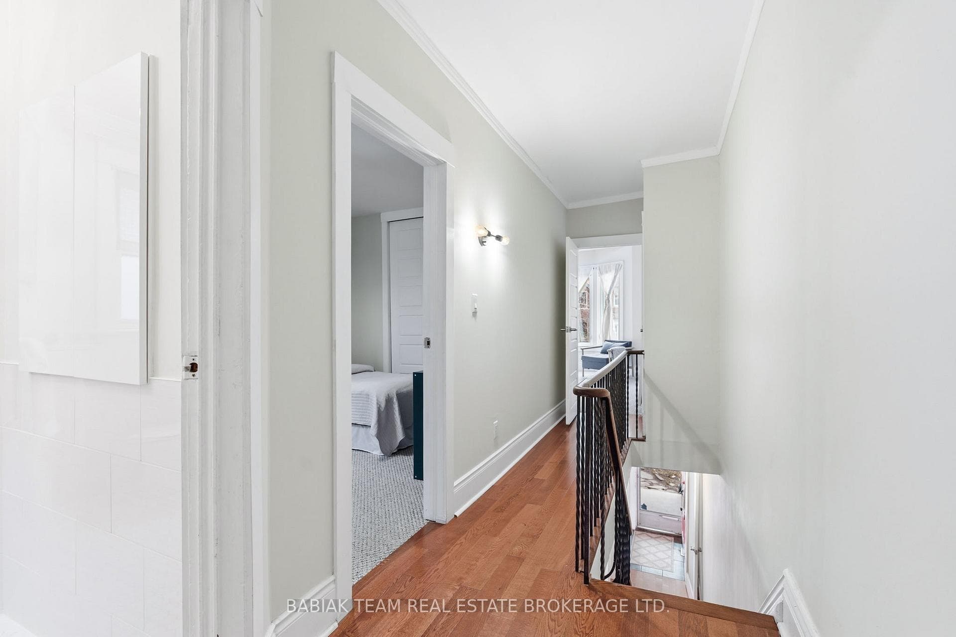 92 Indian Road Crescent photo 20