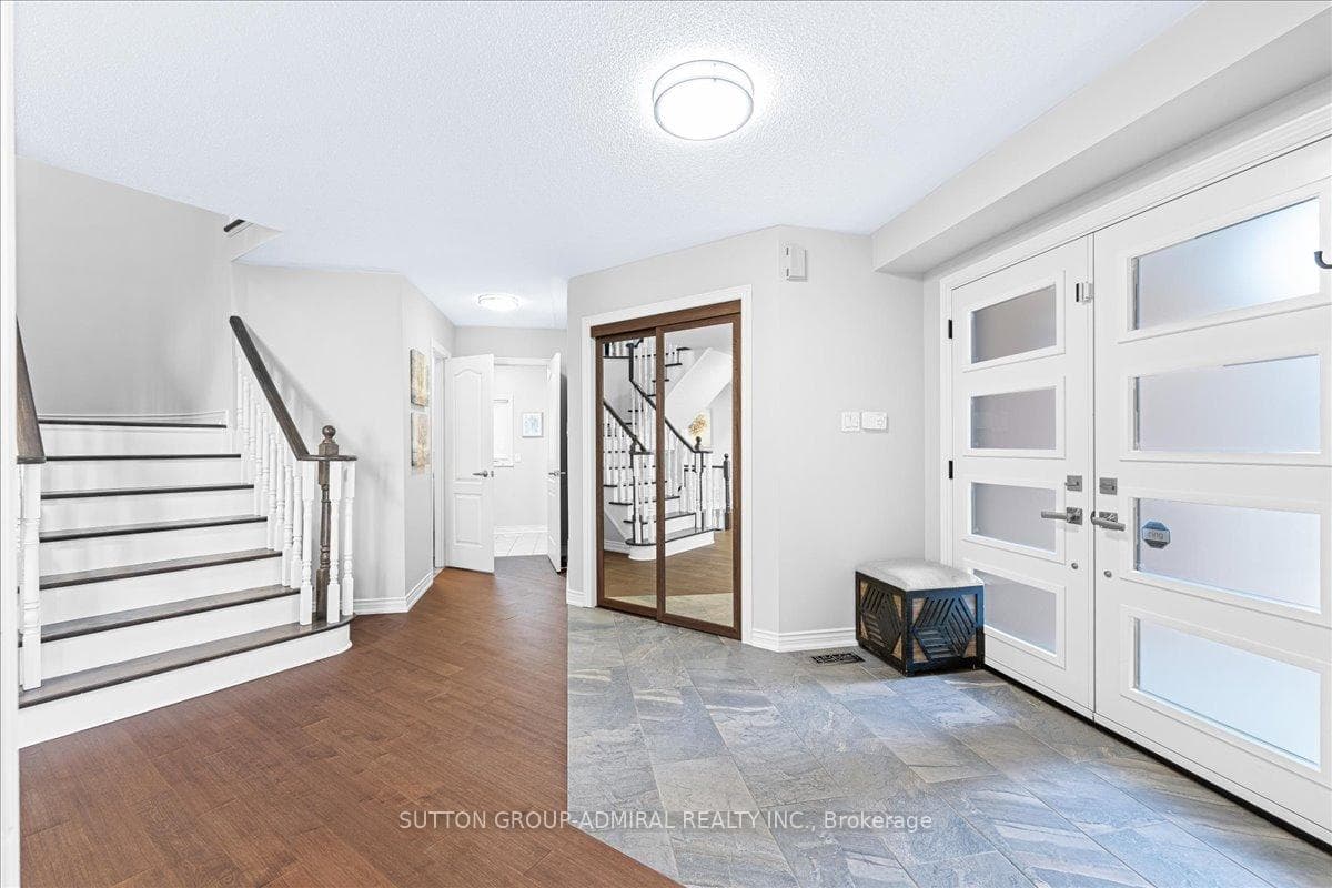48 Sadot Court photo 4