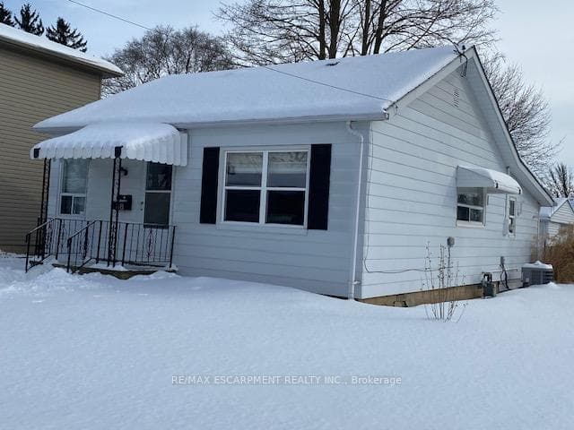 88 Aberdeen Avenue photo 2