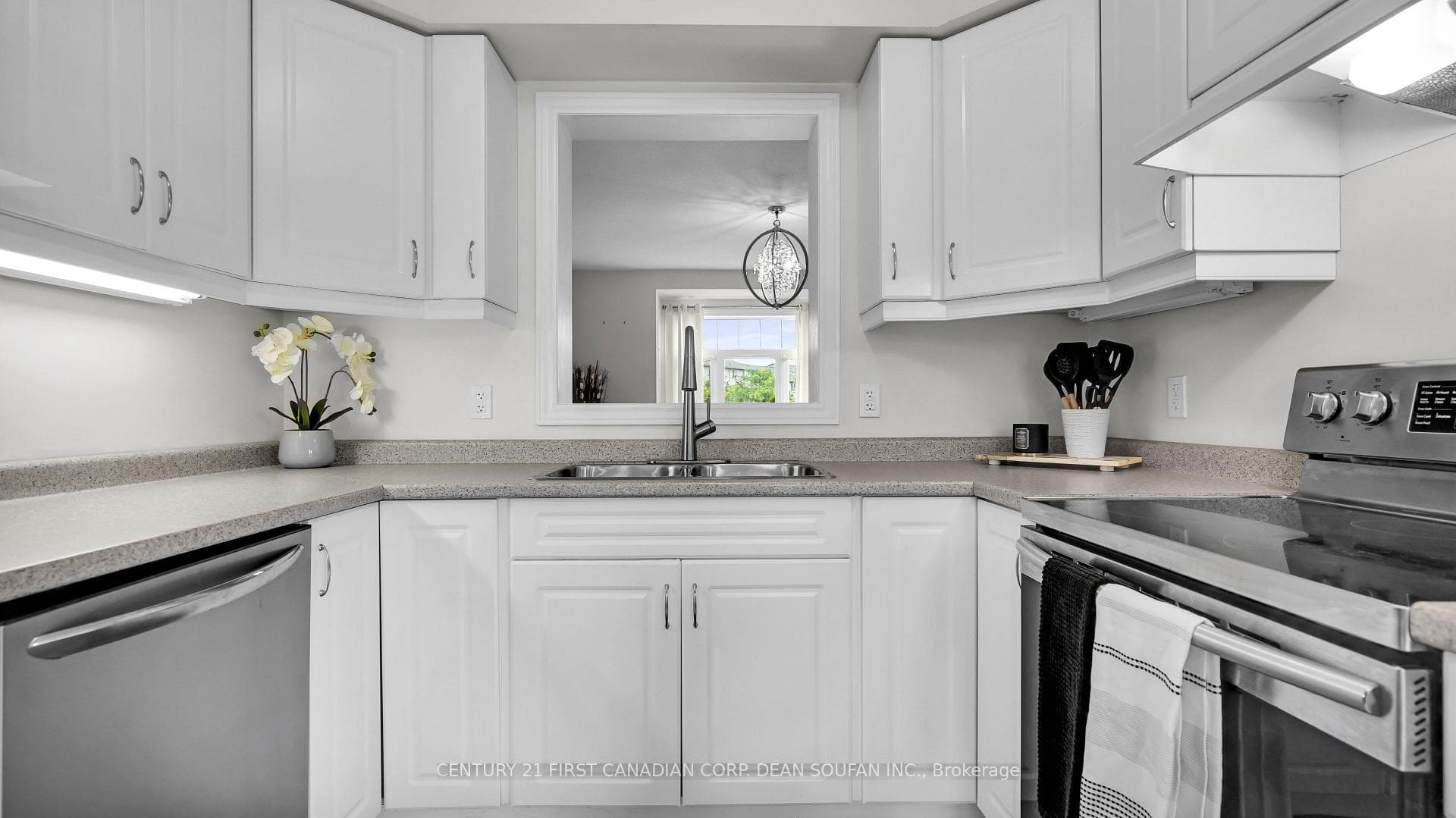 3399 Castle Rock Place Unit 8 photo 15