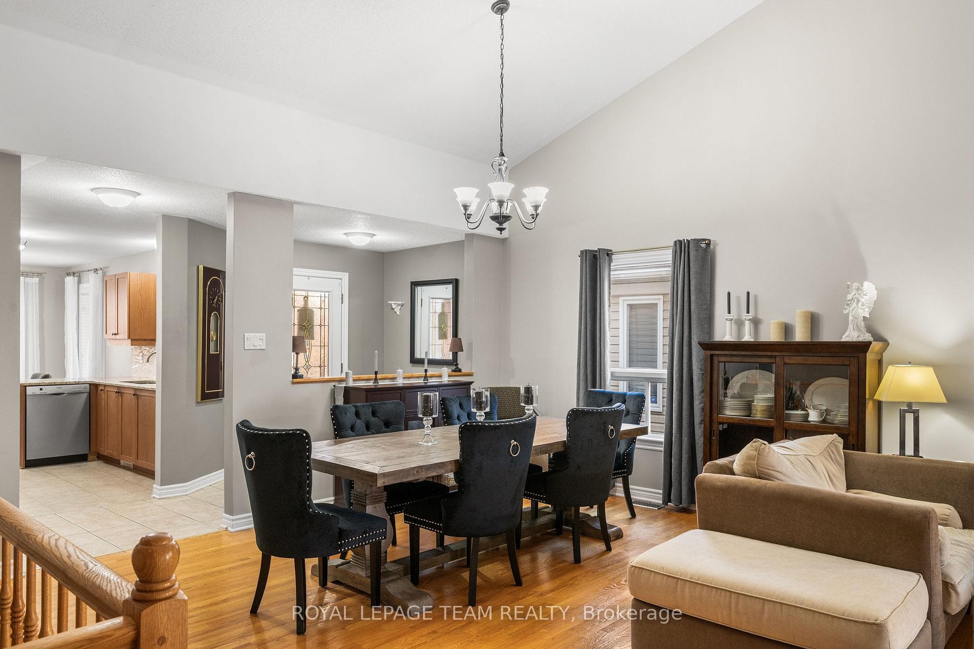 16 Spinney Way photo 13