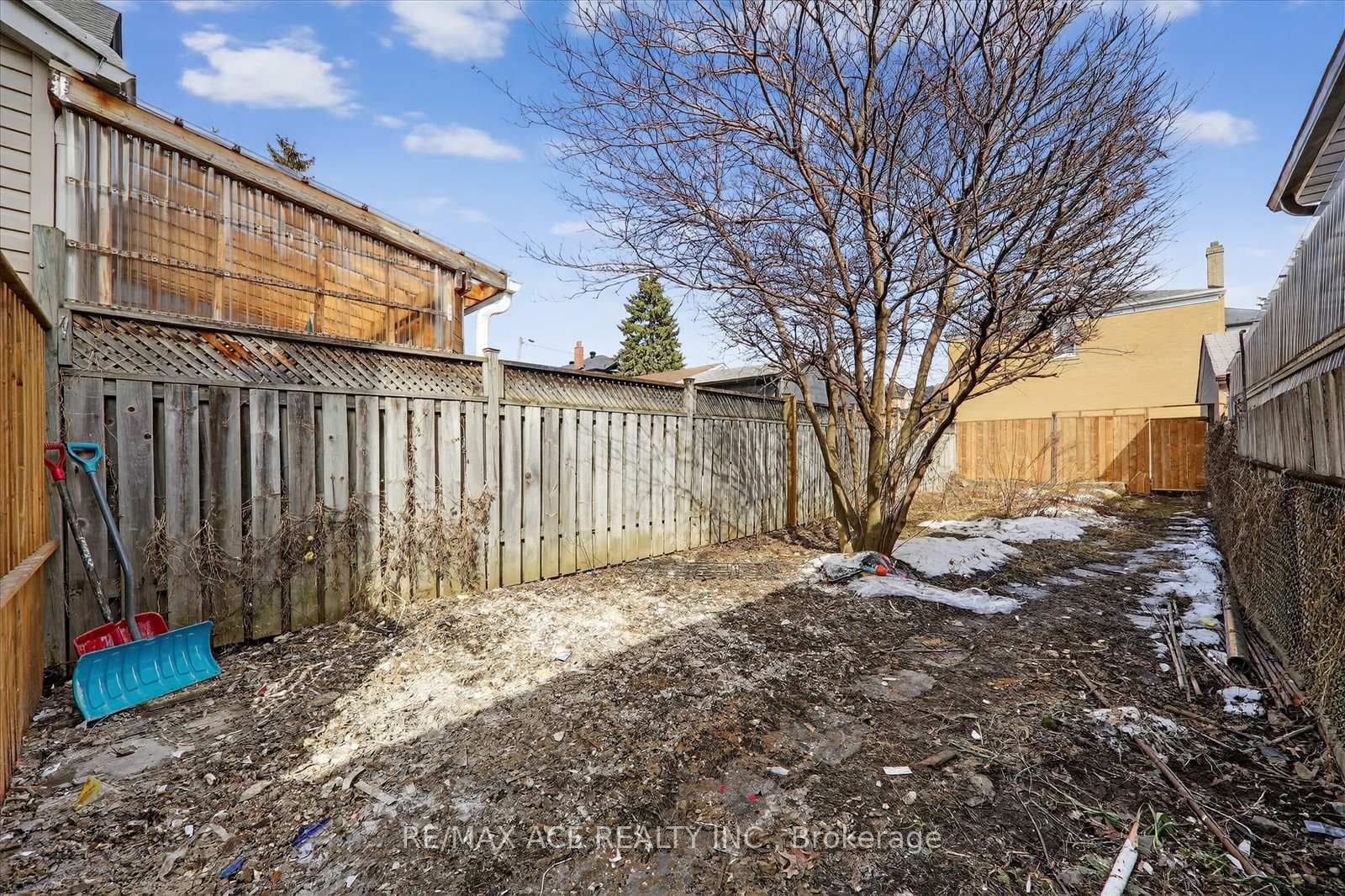 325 Boon Avenue photo 31