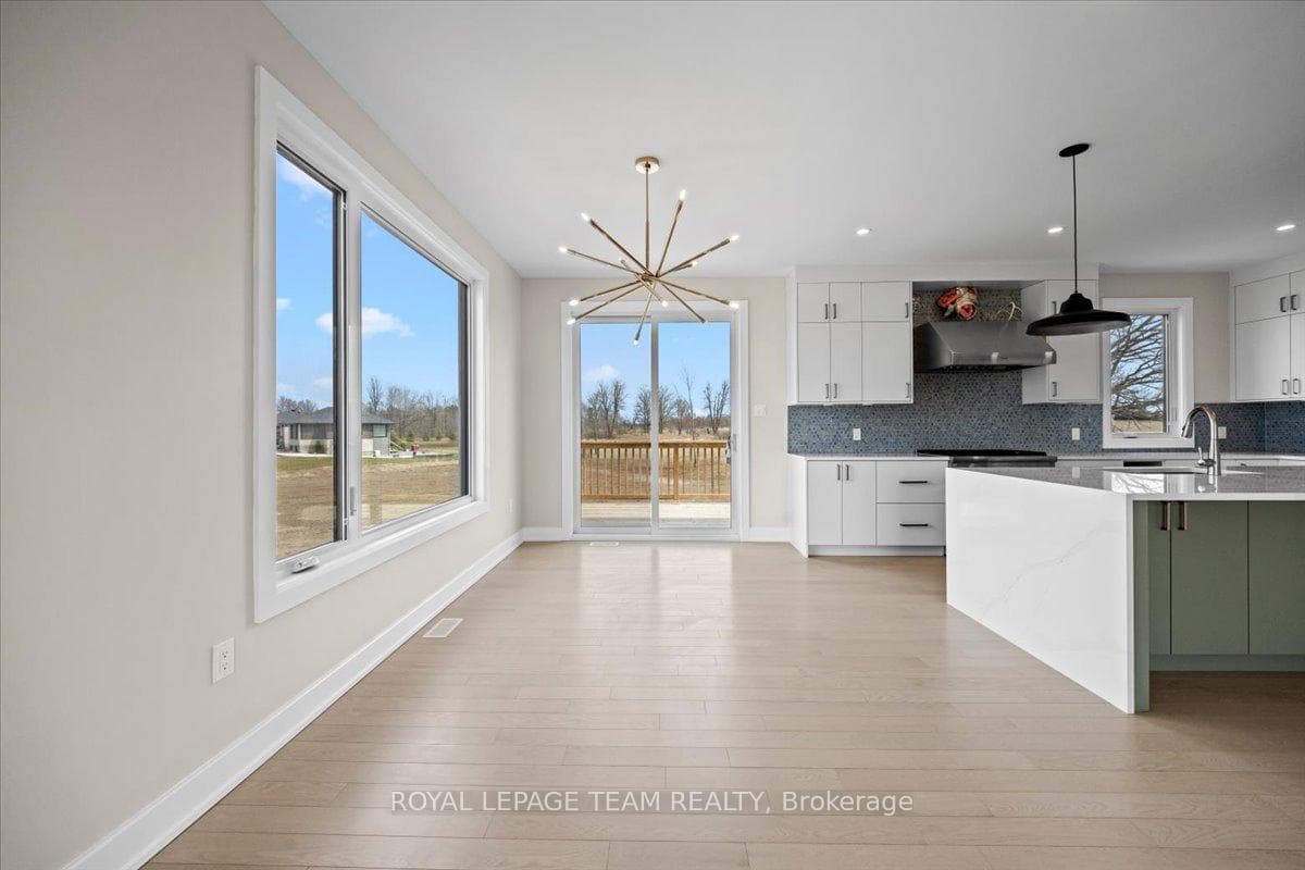 72 Synergy Way photo 11