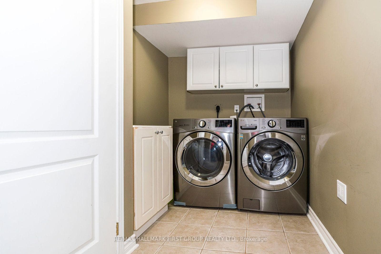 33 Hollier Drive photo 22