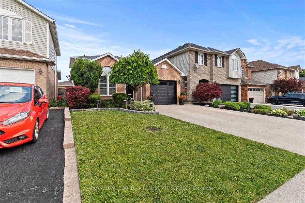 40 Bridgette Drive photo 3