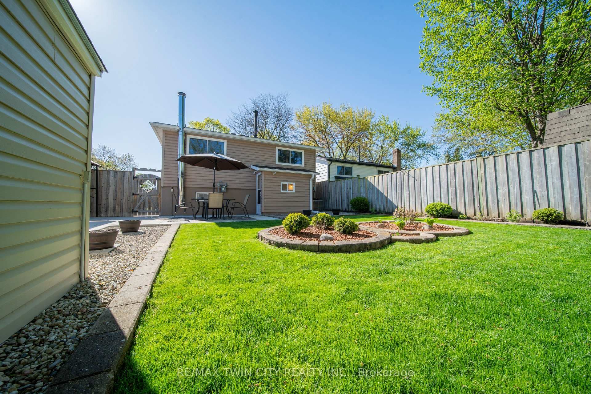160 Traynor Avenue photo 33