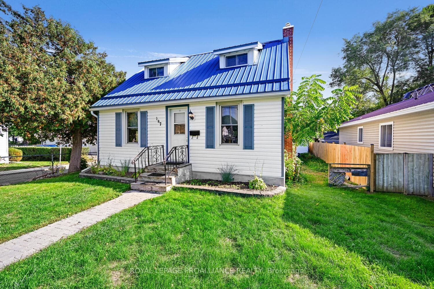 187 James Street photo 2