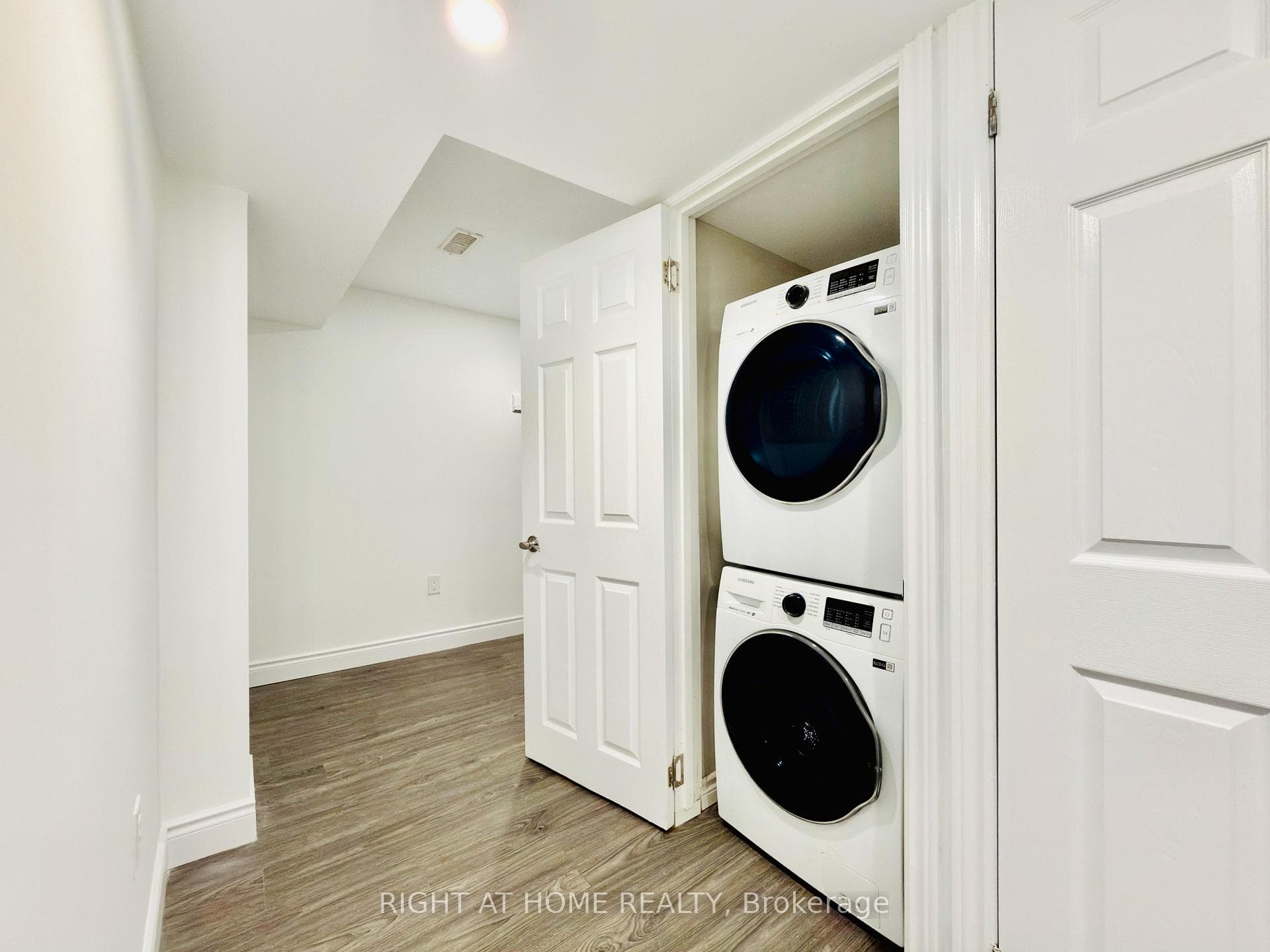 55 Watermill Street Unit Basement photo 4