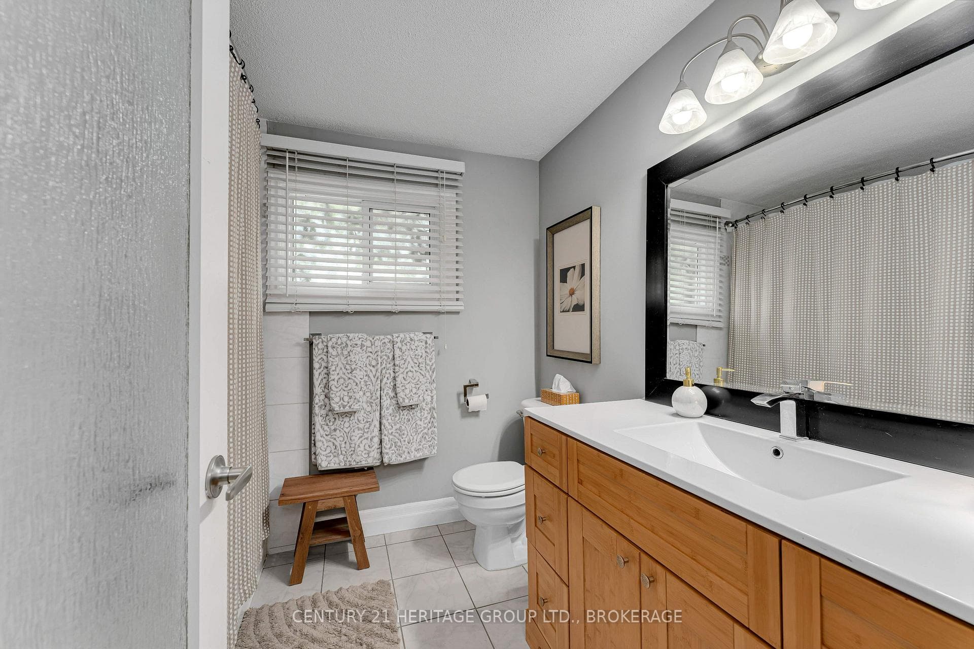 714 Milford Drive photo 23