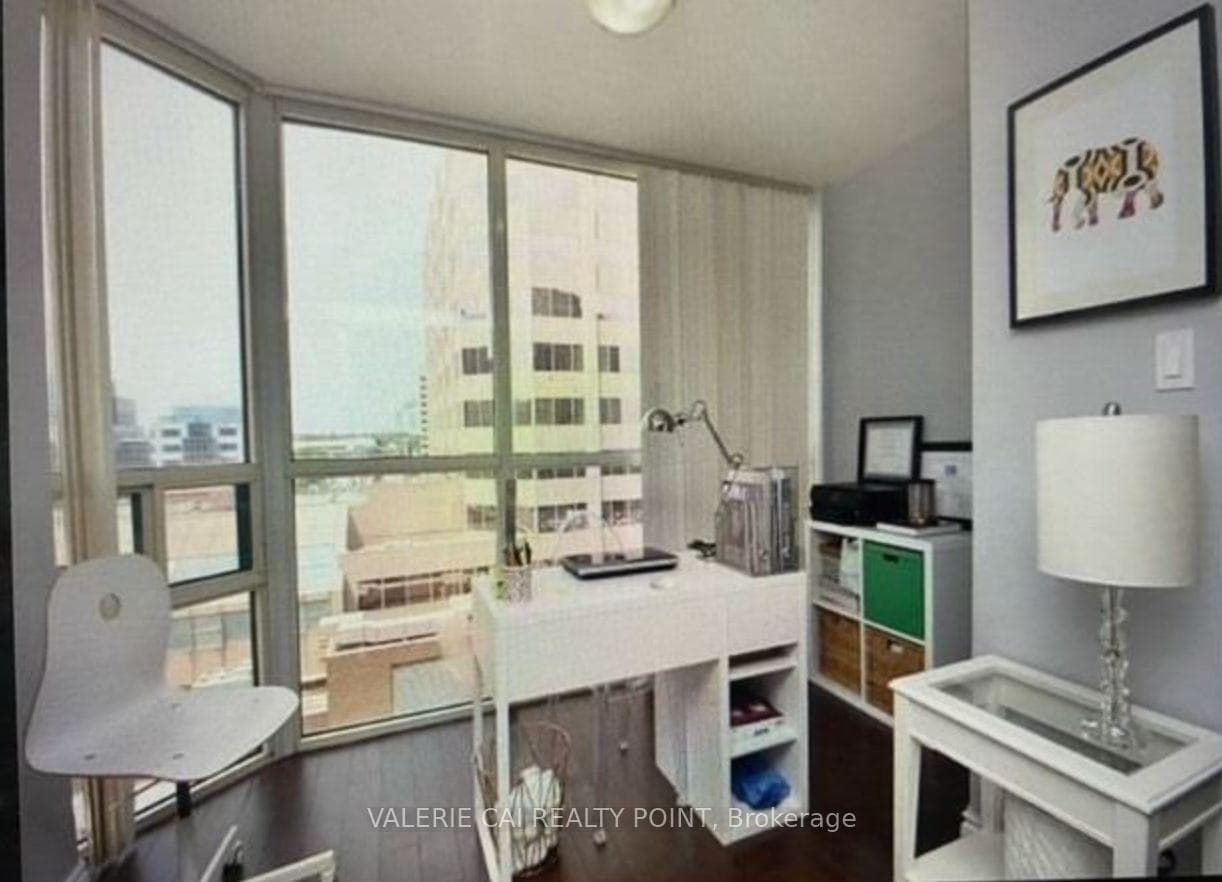 265 Enfield Place Unit 709 photo 7