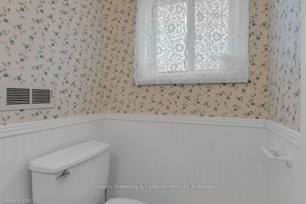 658 CARNABY Street photo 26