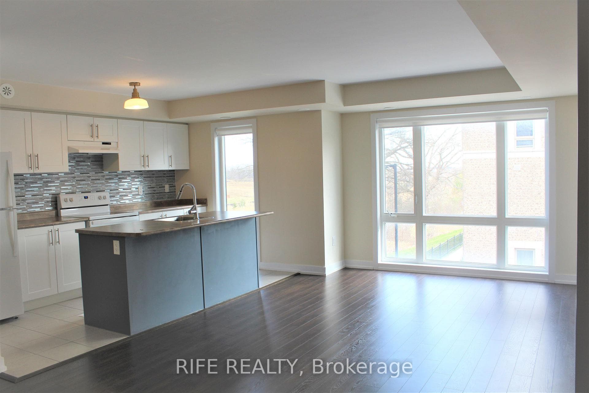 30 Westmeath Lane Unit 2530 photo 3