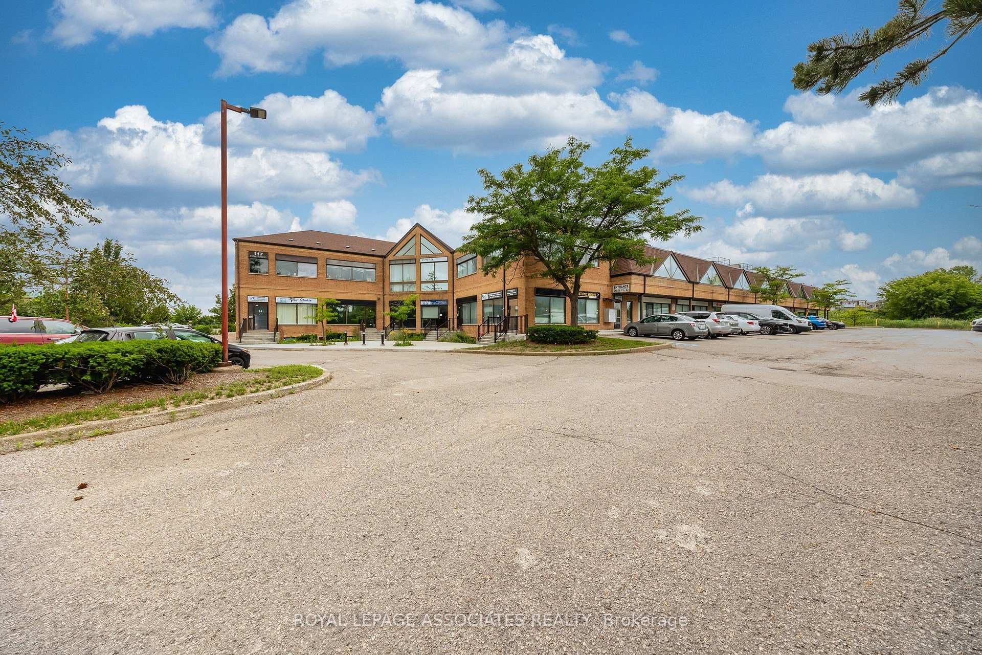 117 Ringwood Drive Unit 11 photo 3