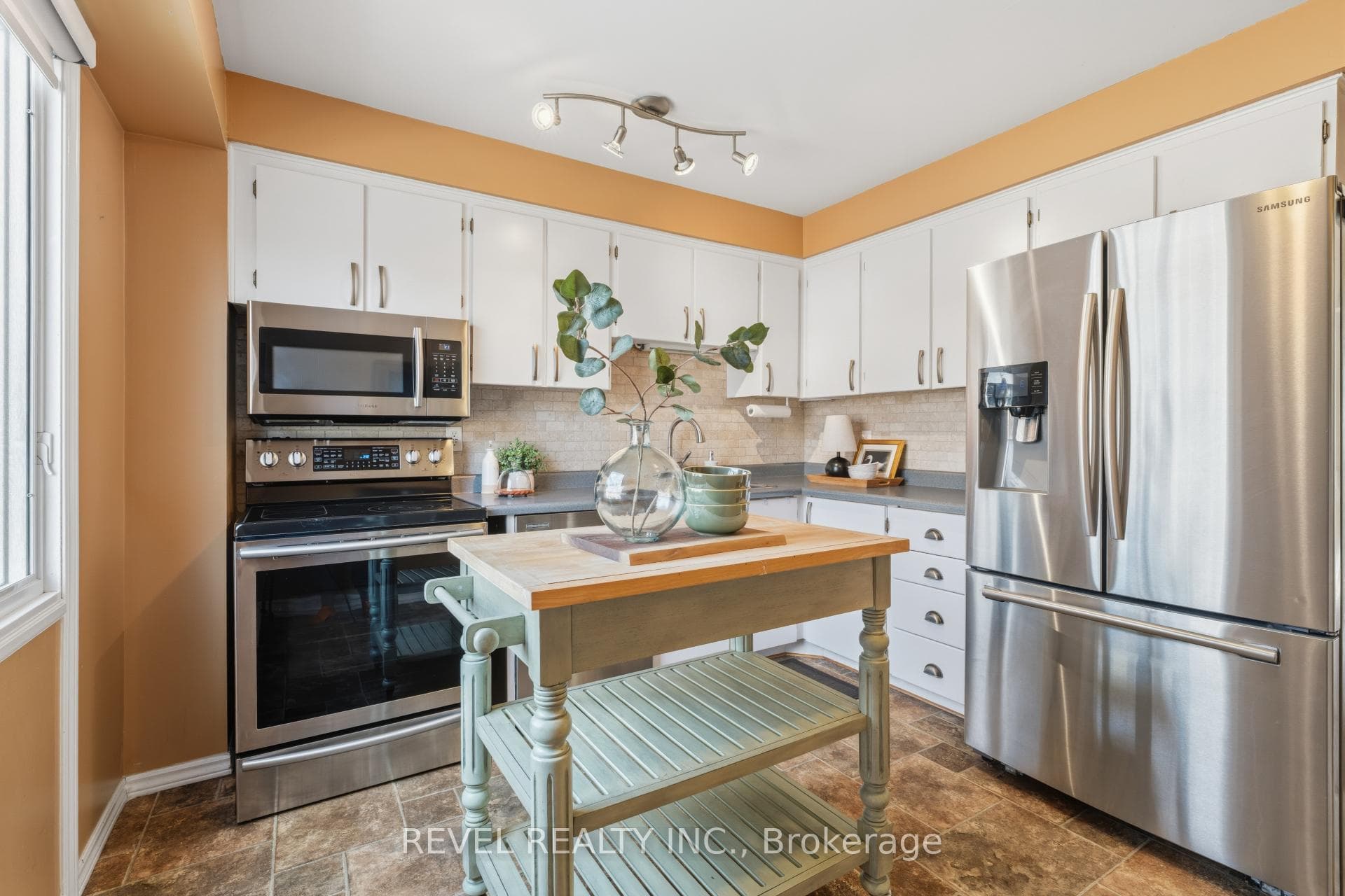 661 Childs Drive Unit 84 photo 10