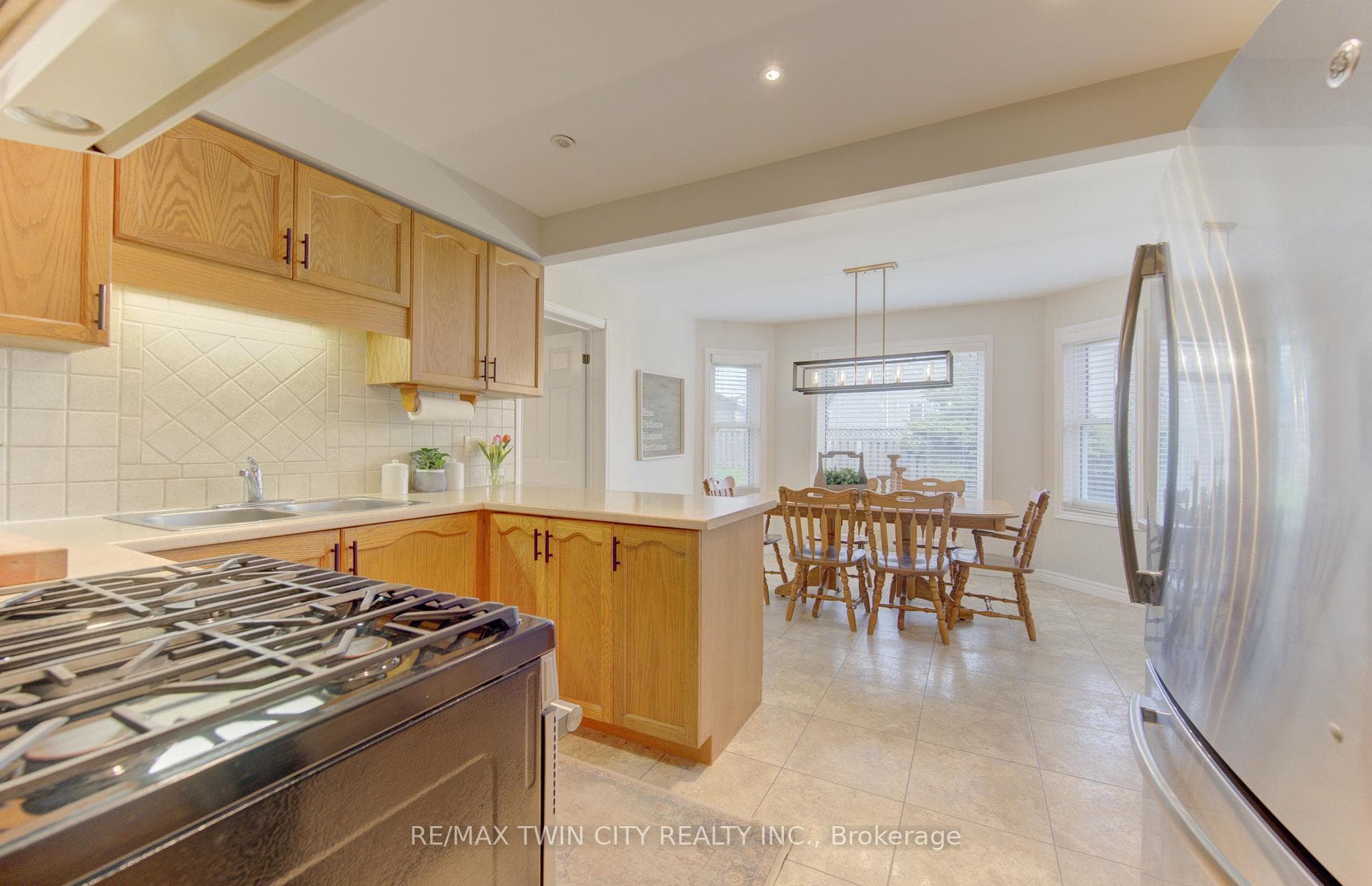 159 Burnett Avenue photo 17
