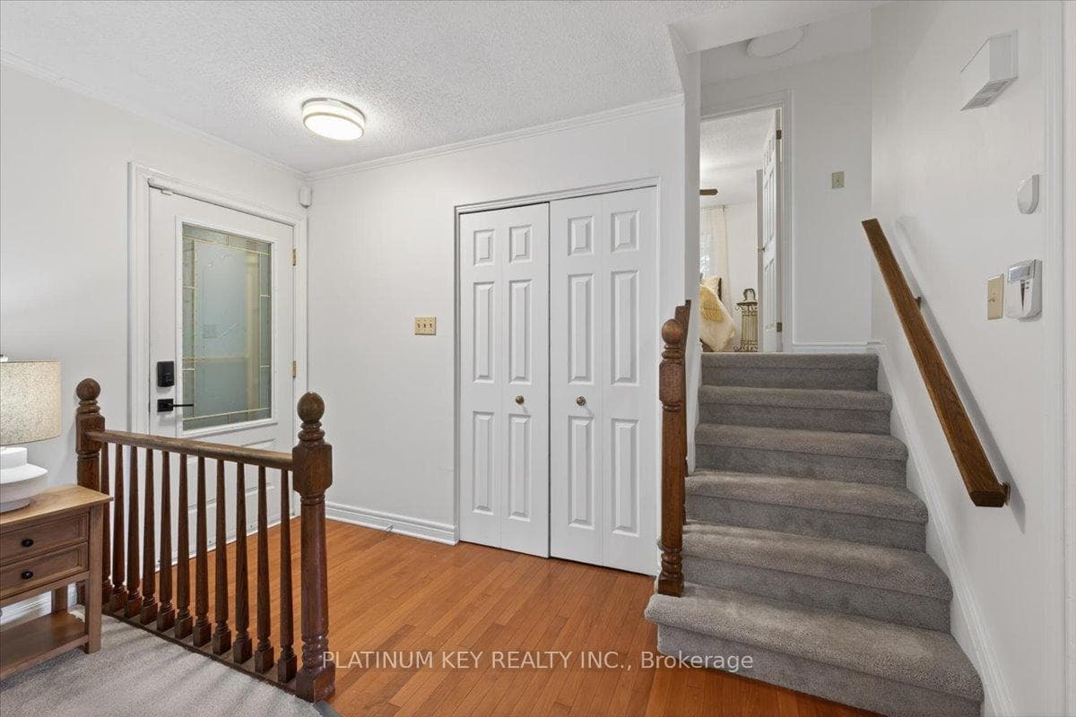 176 Dearborn Avenue photo 13