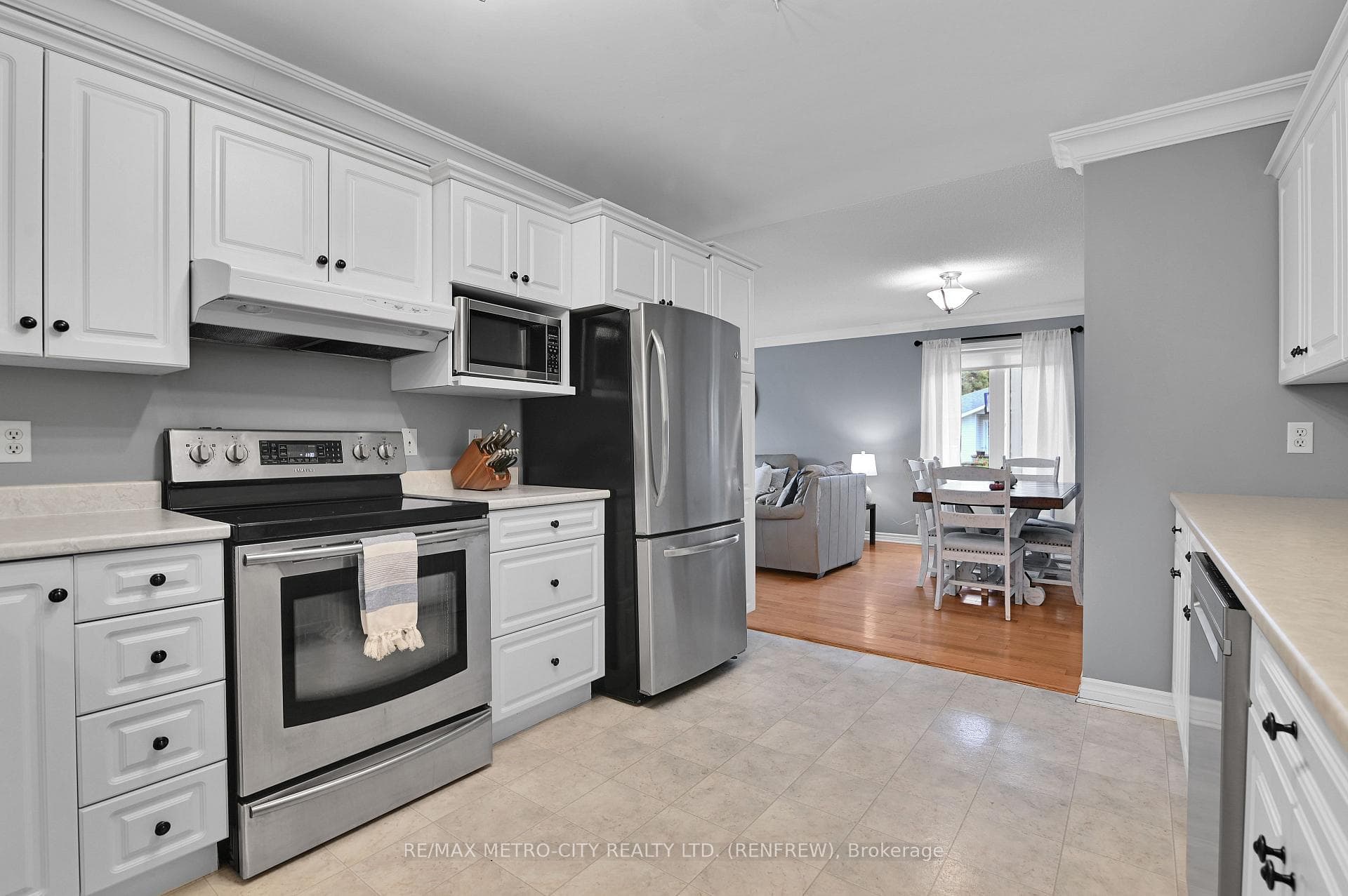 91 HARAMIS Drive photo 11