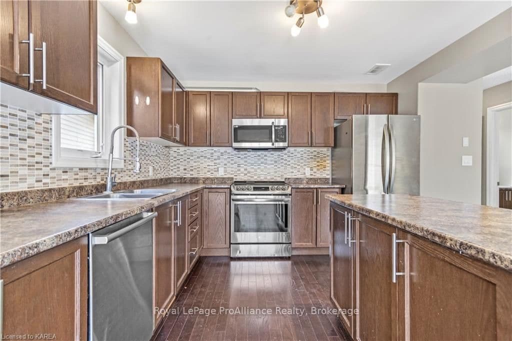 1717 REGINALD BART Drive photo 19