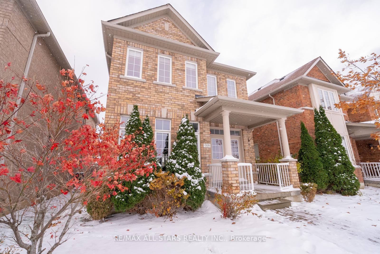 566 Hoover Park Drive photo 4