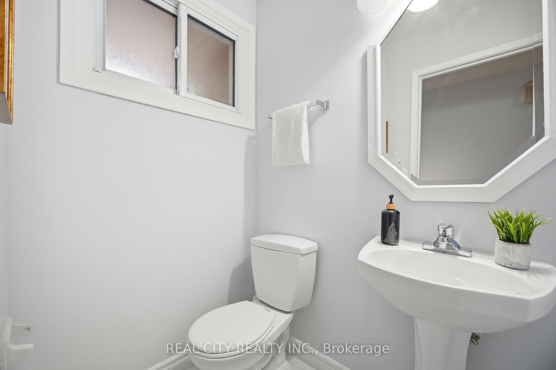 424 Jackson Street photo 23
