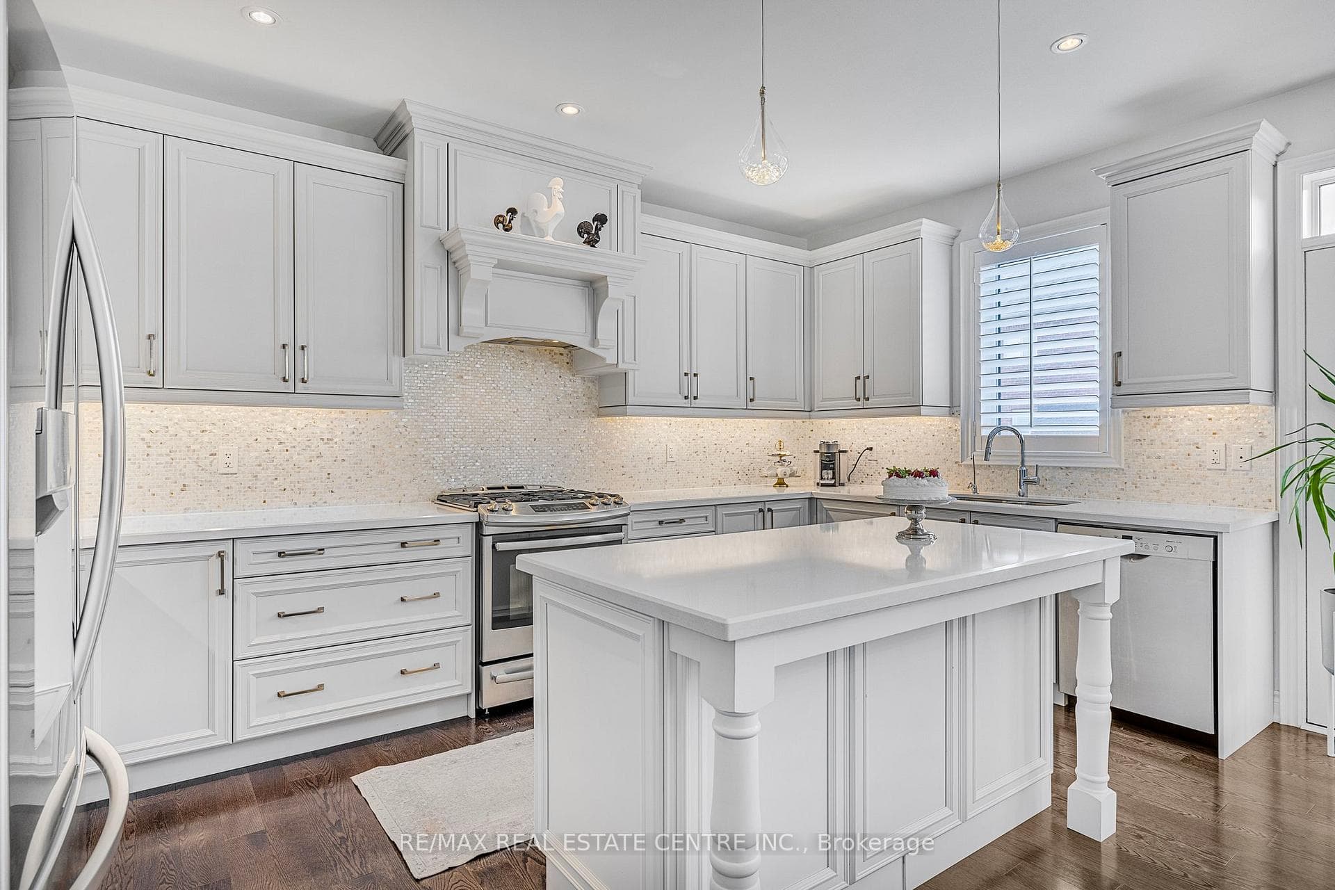 Custom Kitchen Range Hood