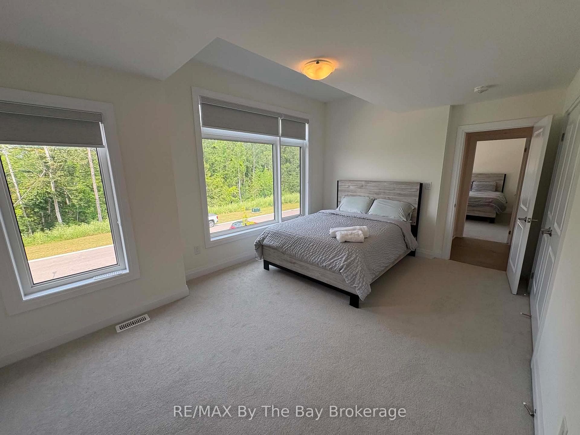 218 Mapleside Drive Unit Upper Unit photo 25