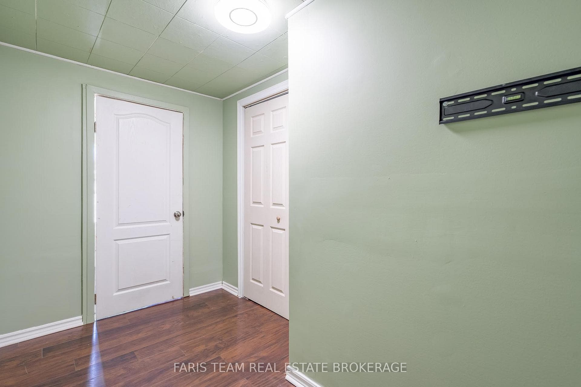 275 Gill Street photo 14