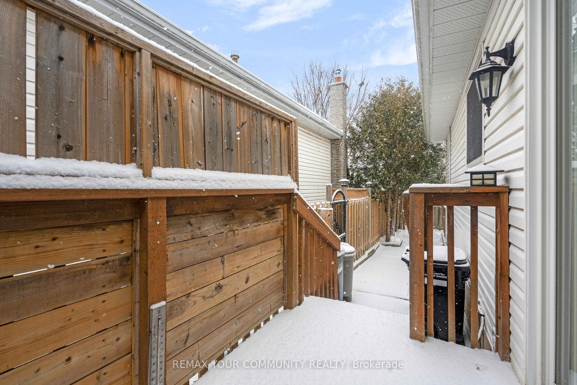 28 Moon Drive photo 37