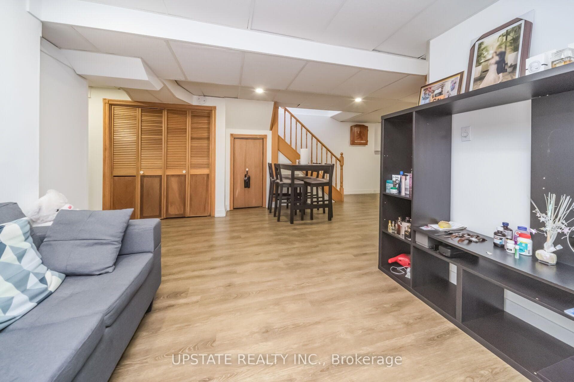 145 Valonia Drive photo 30