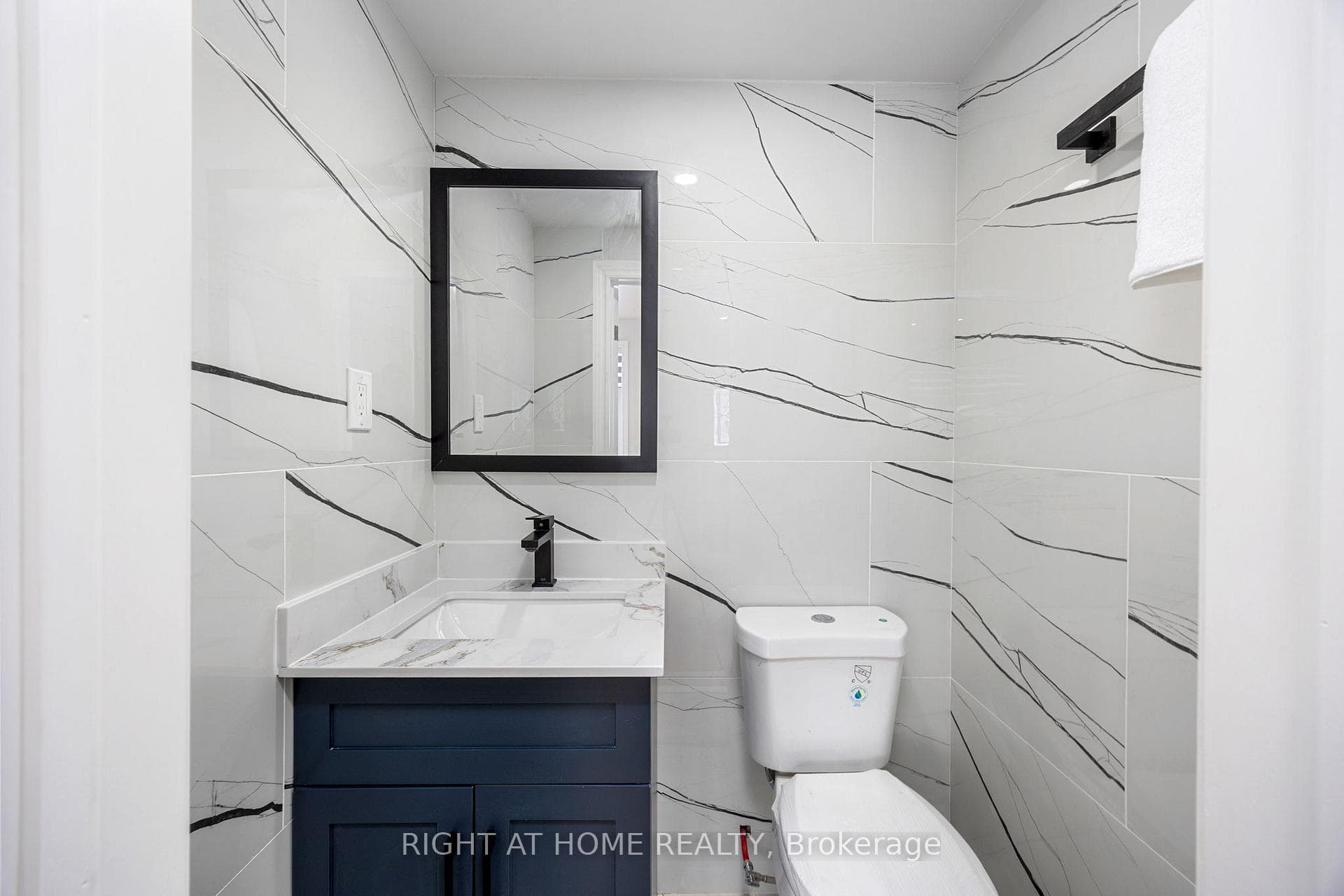 53 Gaiety Drive photo 12