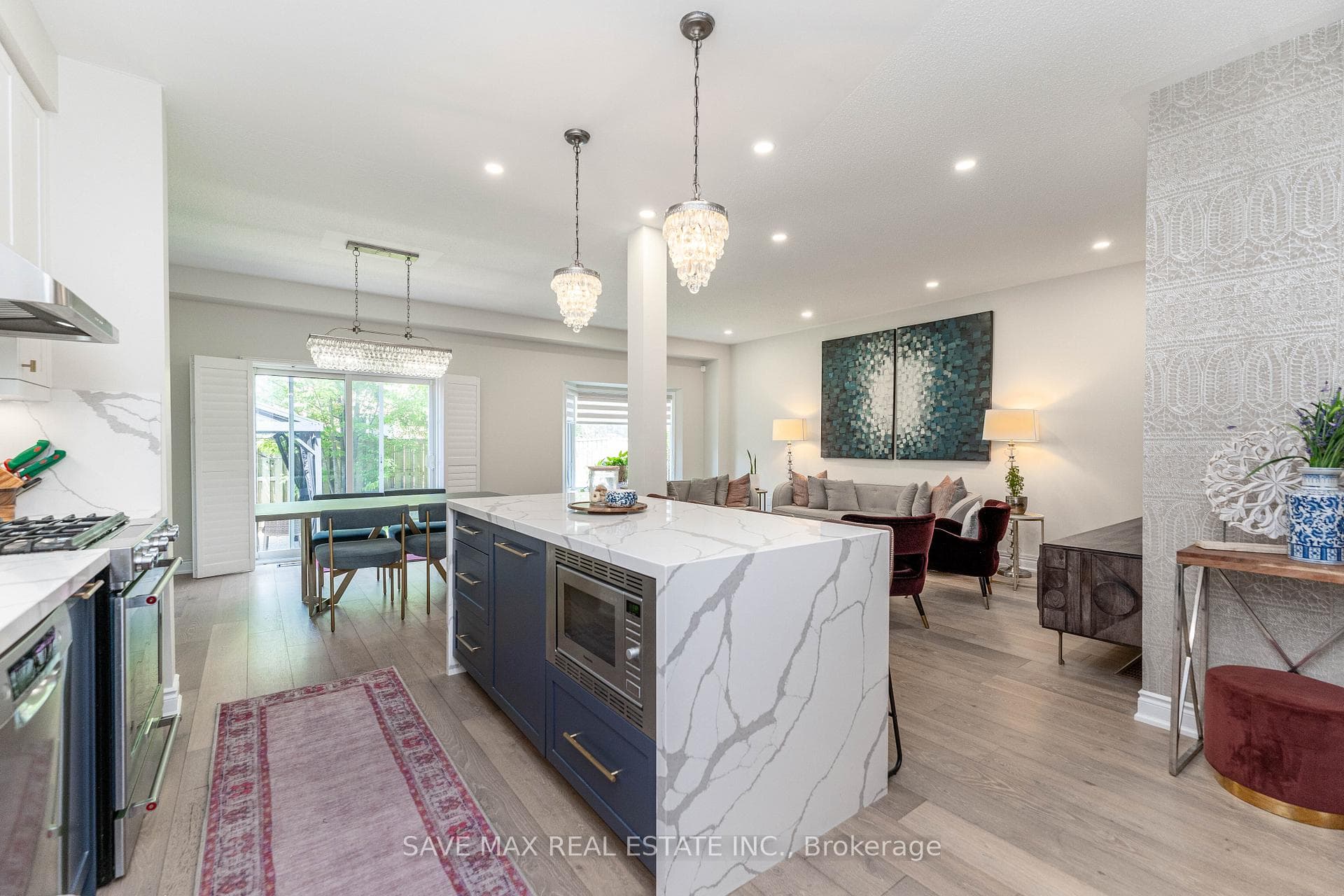 3139 Eclipse Avenue photo 9