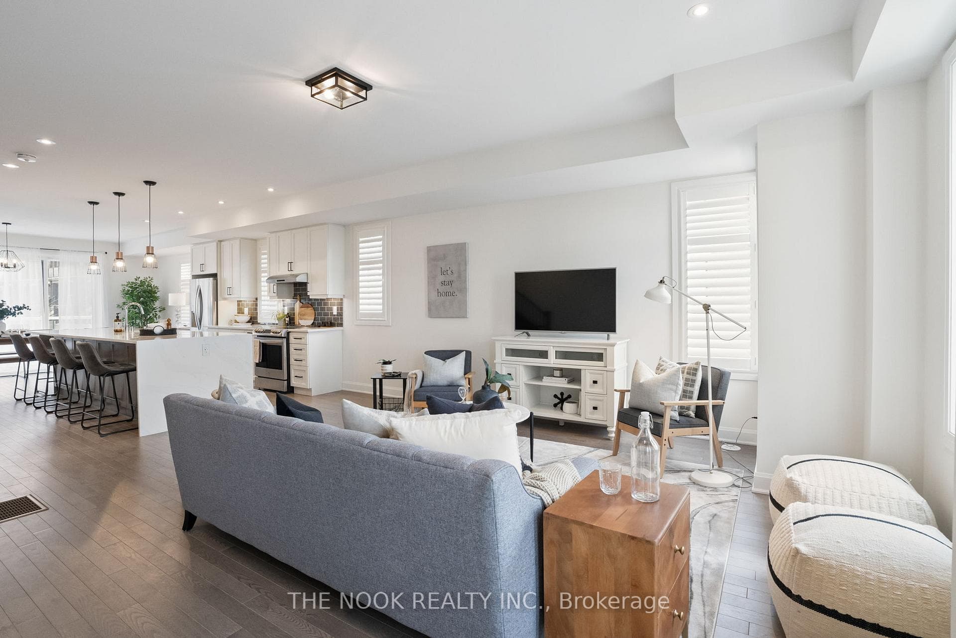 633 Port Darlington Road photo 17