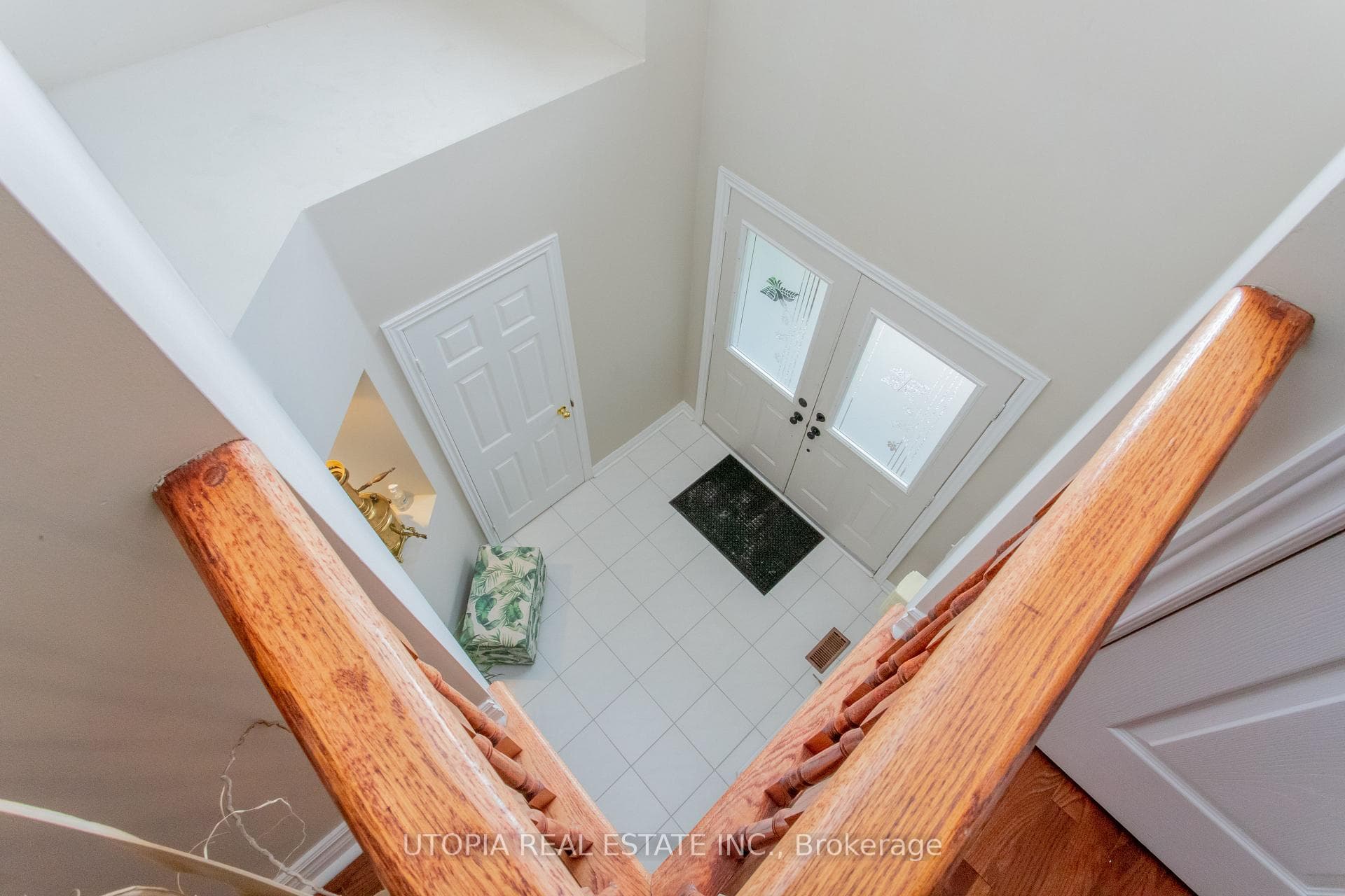 3967 Mcdowell Drive photo 2