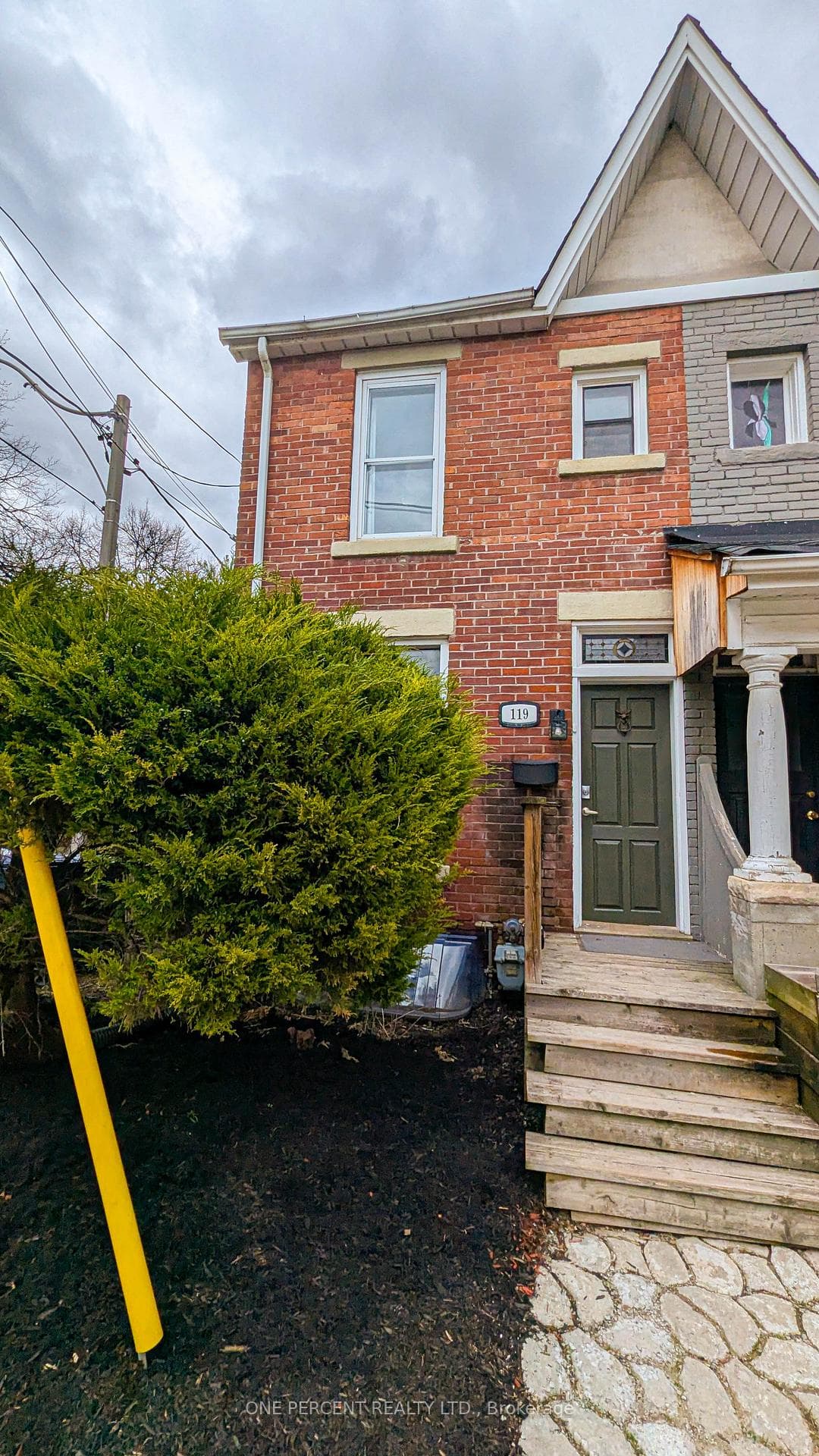 119 De Grassi Street photo 1