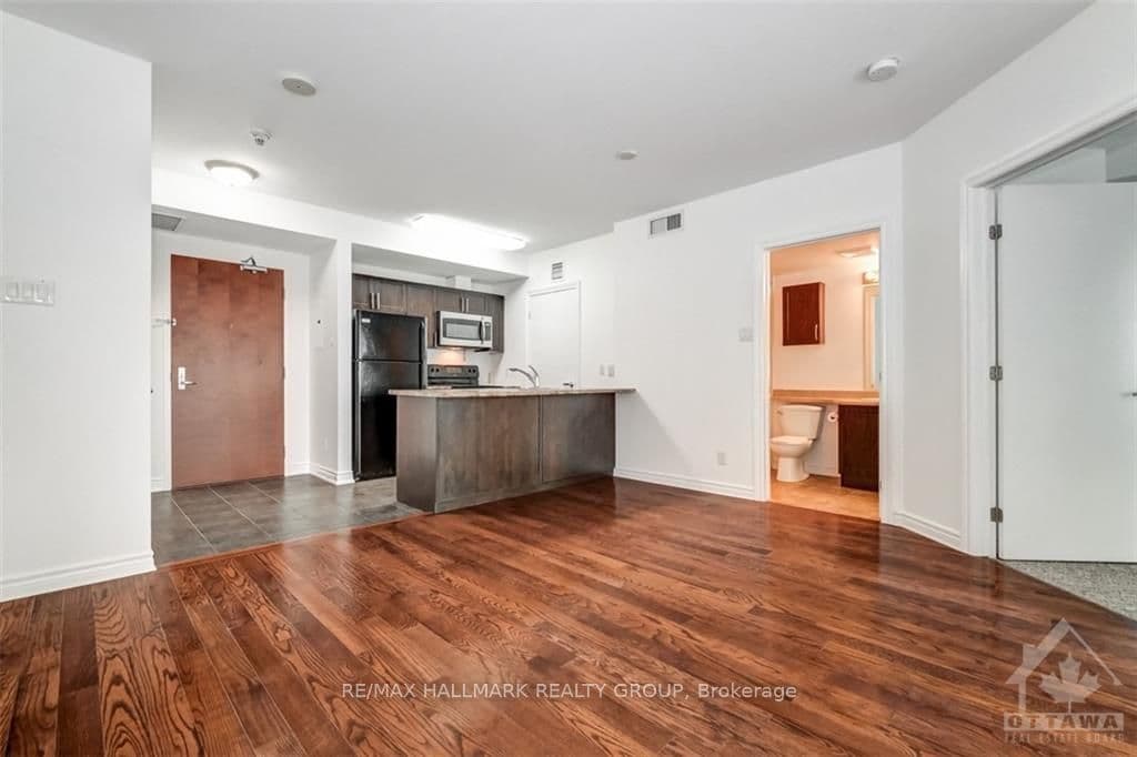 234 RIDEAU Street Unit 1105 photo 11