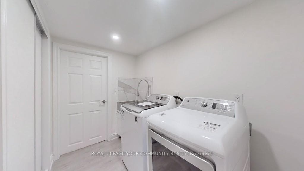 518 Kinrara Court photo 19