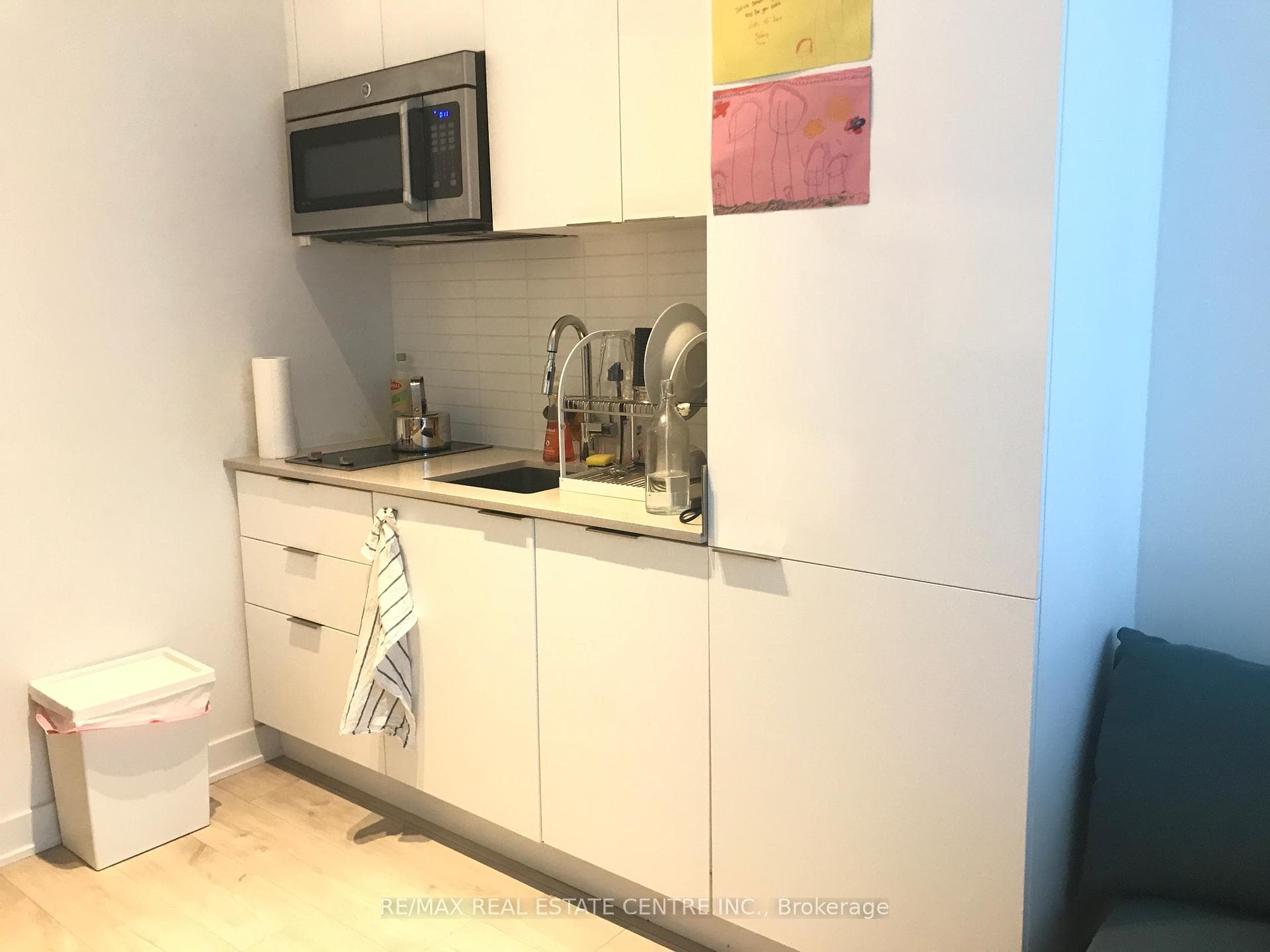 27 Bathurst Street Unit 819W photo 4