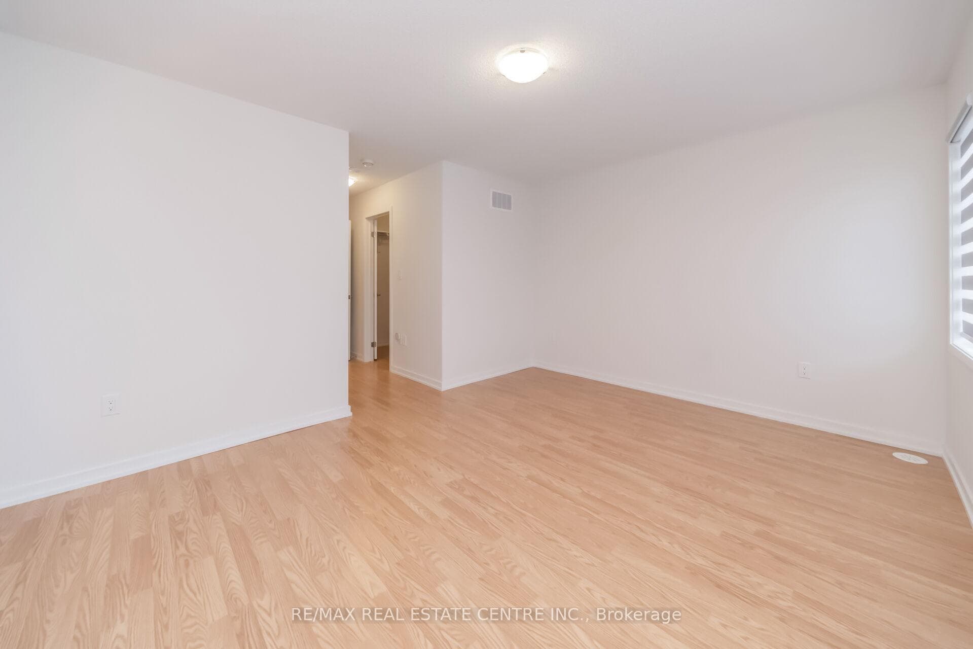 30 Lambert Lane photo 30