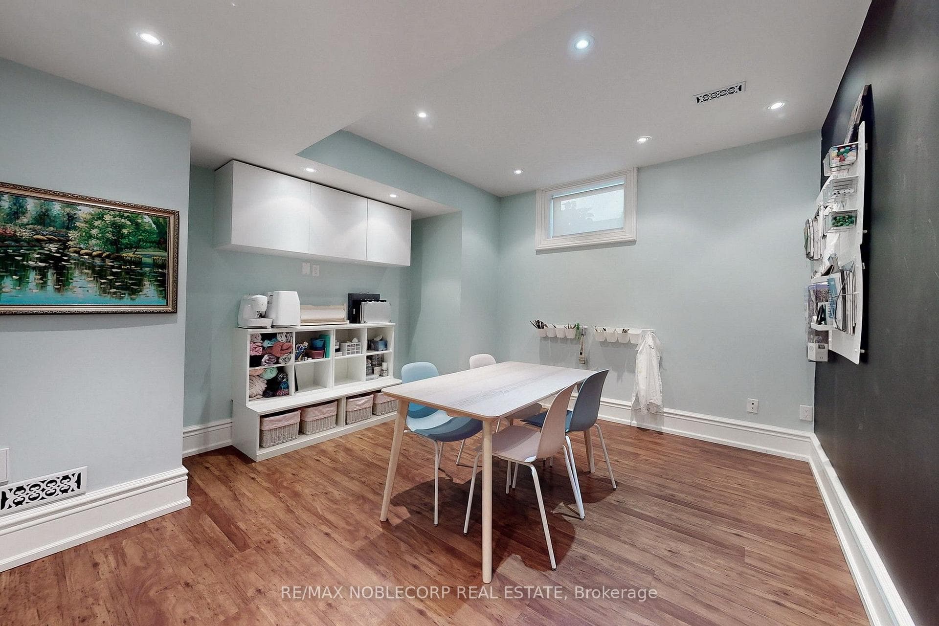 146 Degrey Drive photo 40