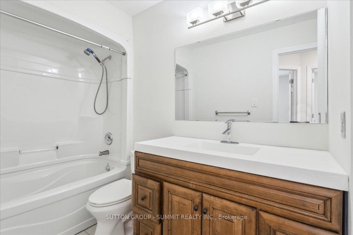 371 Bronte Street Unit 94 photo 31