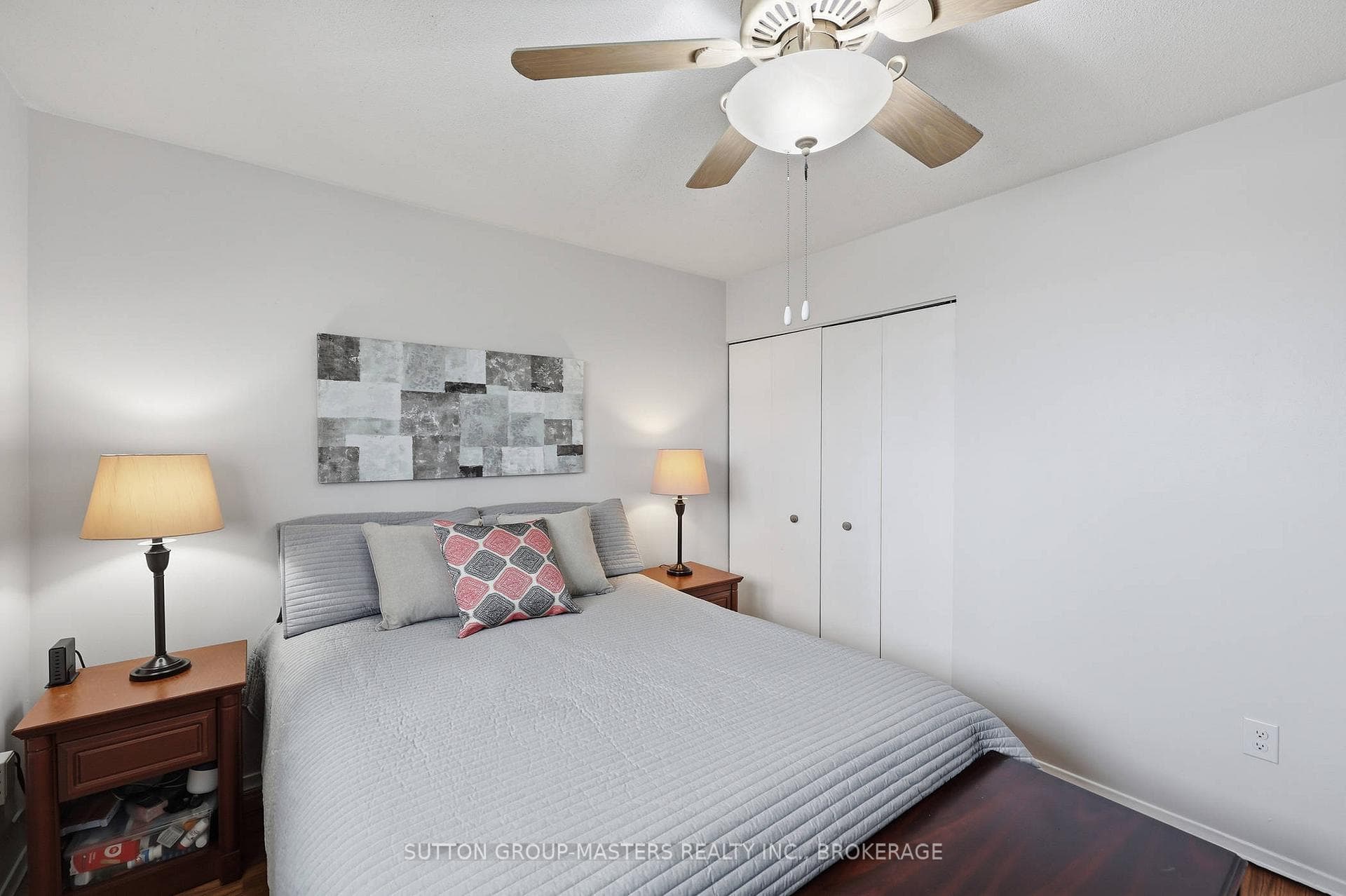 182 Rosemund Crescent photo 25