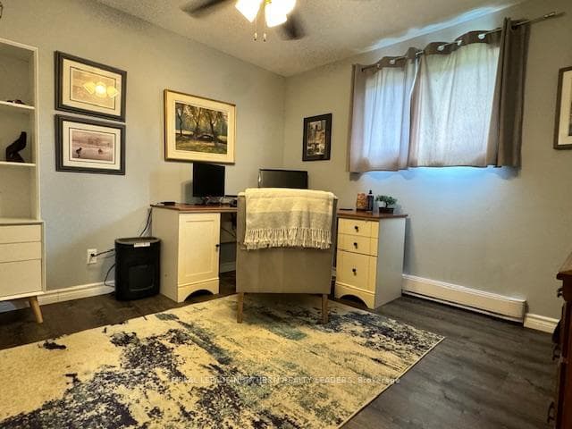 263 Frontenac Crescent photo 16