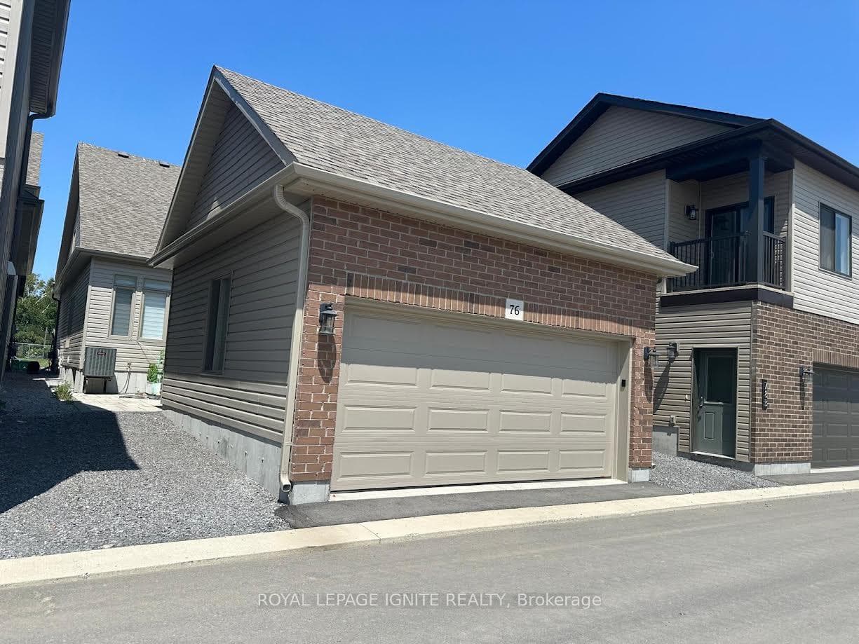 76 Riverstone Way photo 5