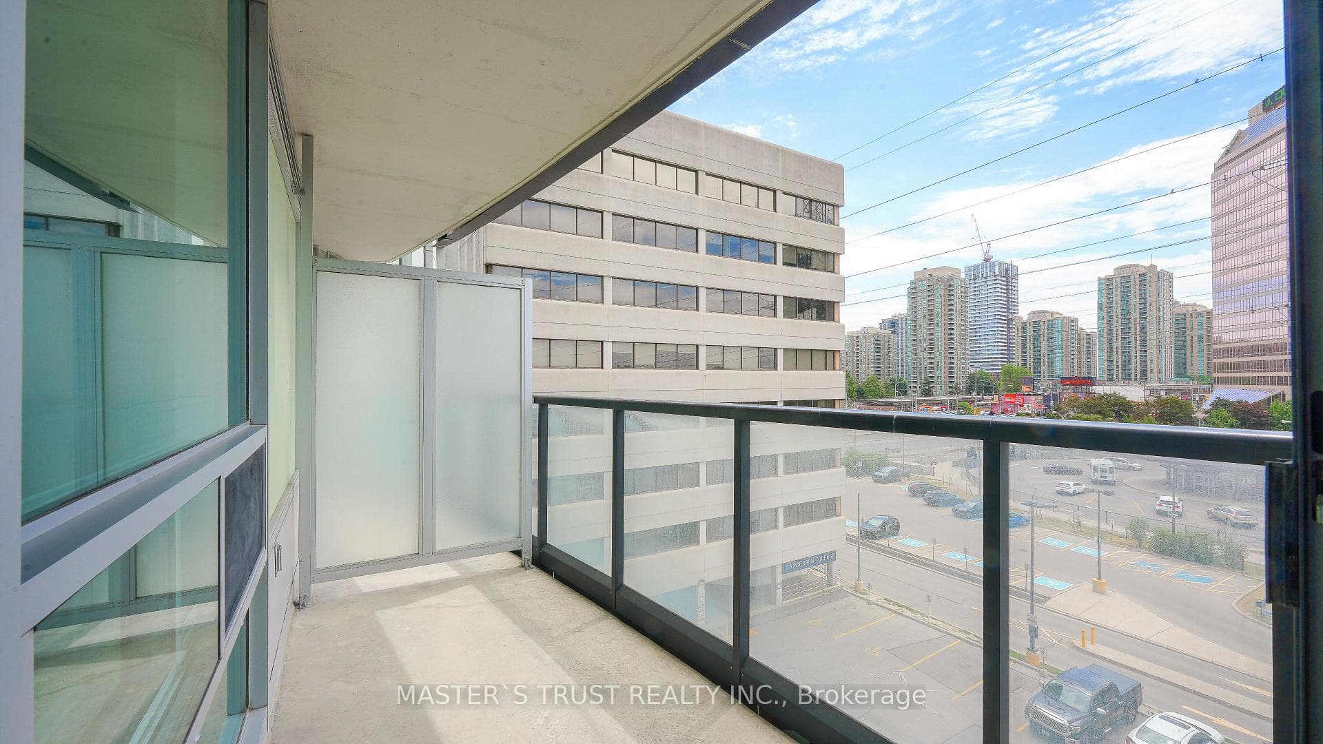 5740 Yonge Street Unit 501 photo 14