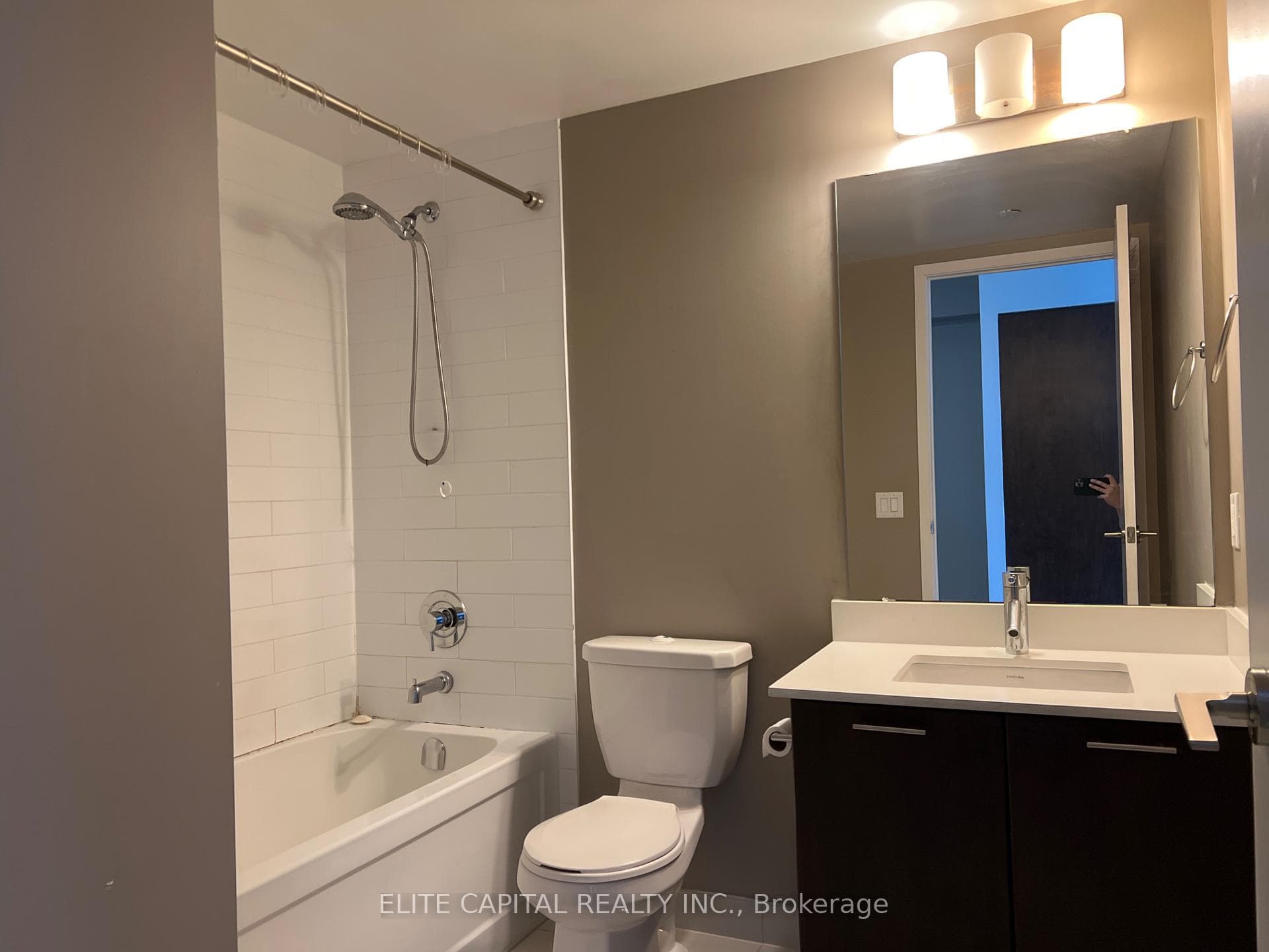 2220 Lake Shore Boulevard Unit 4403 photo 7