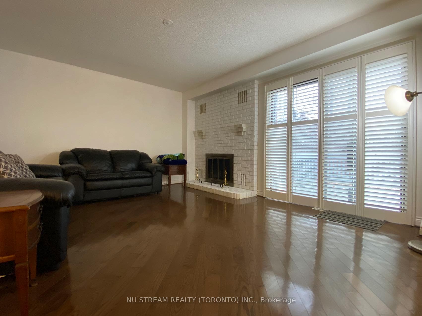 51 Chiefswood Square photo 8
