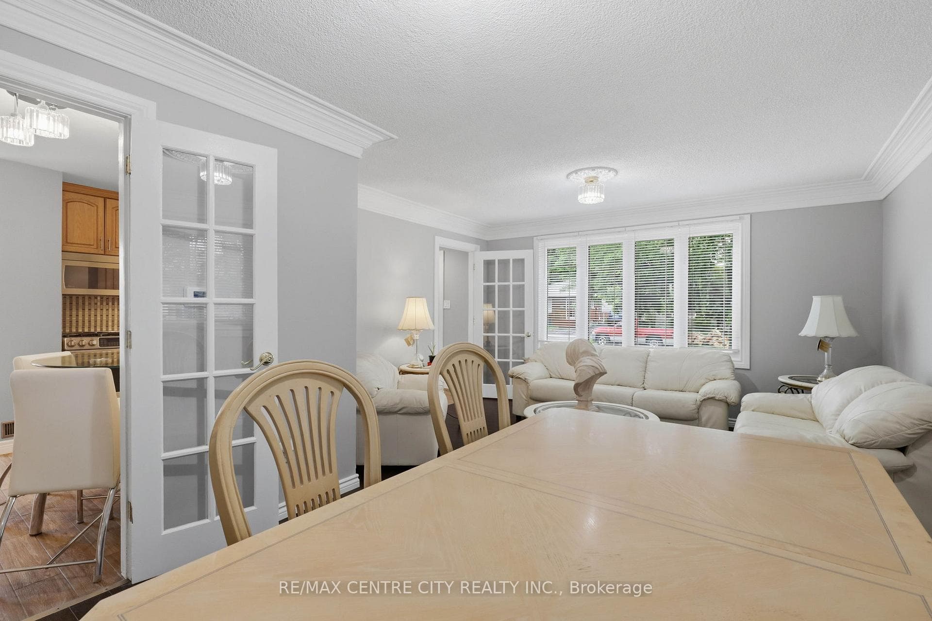 419 Ferndale Avenue photo 12
