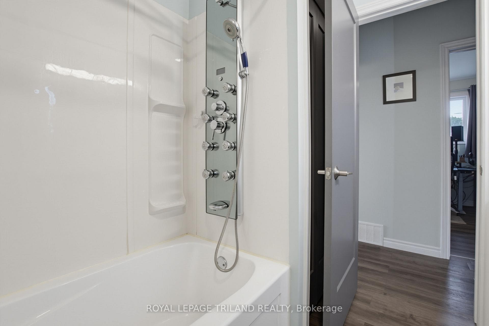 71 Joyce Street photo 22